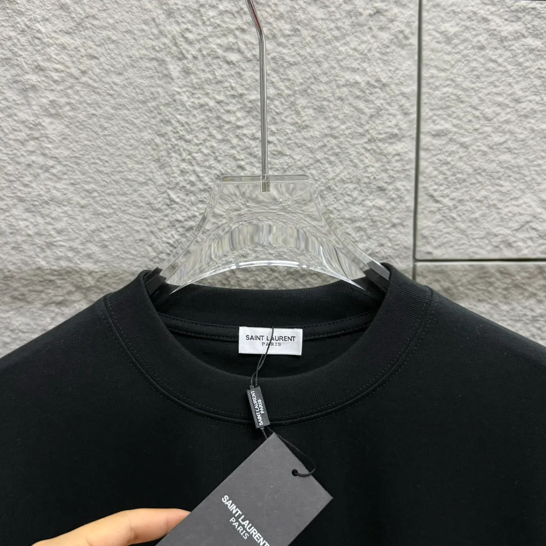 ysl* * 2025 New Arrival Classic ， ， T Same Style Size： S （90-130 ） M （120-150 ） L （140-165 ） XL （160-180 ） XXL （180-210 ） ：Black White